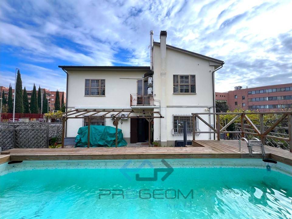 casa indipendente in vendita a Pisa in zona Cisanello