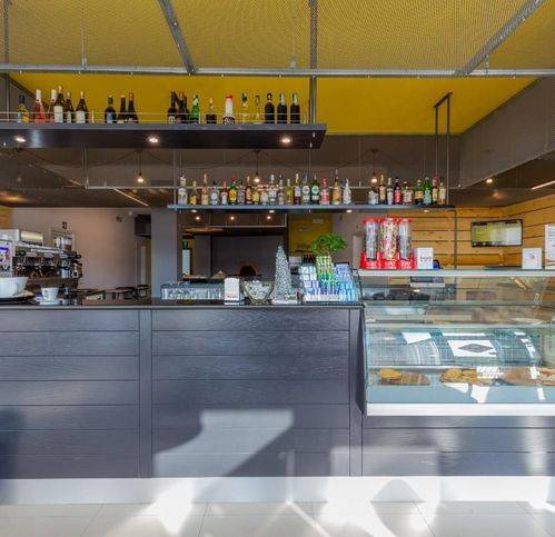 negozio in vendita a Pisa in zona Quartiere San Giusto