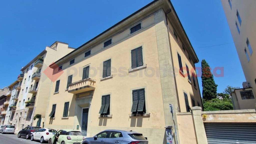 appartamento in vendita a Pisa in zona Quartiere Sant'Antonio