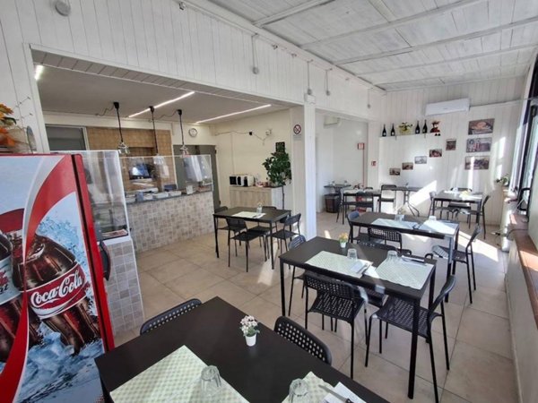 negozio in vendita a Pisa in zona Pratale / Don Bosco