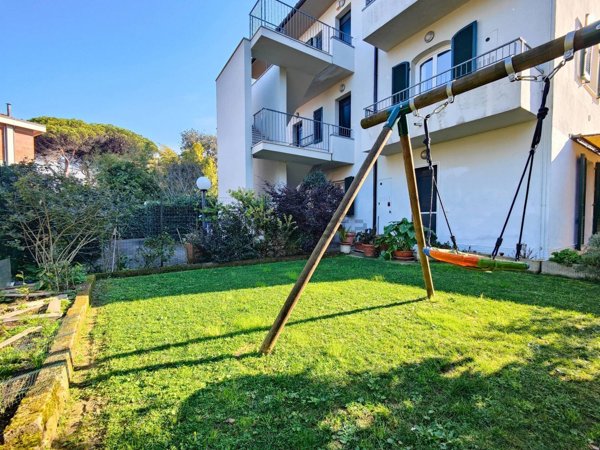 appartamento in vendita a Pisa in zona Tirrenia