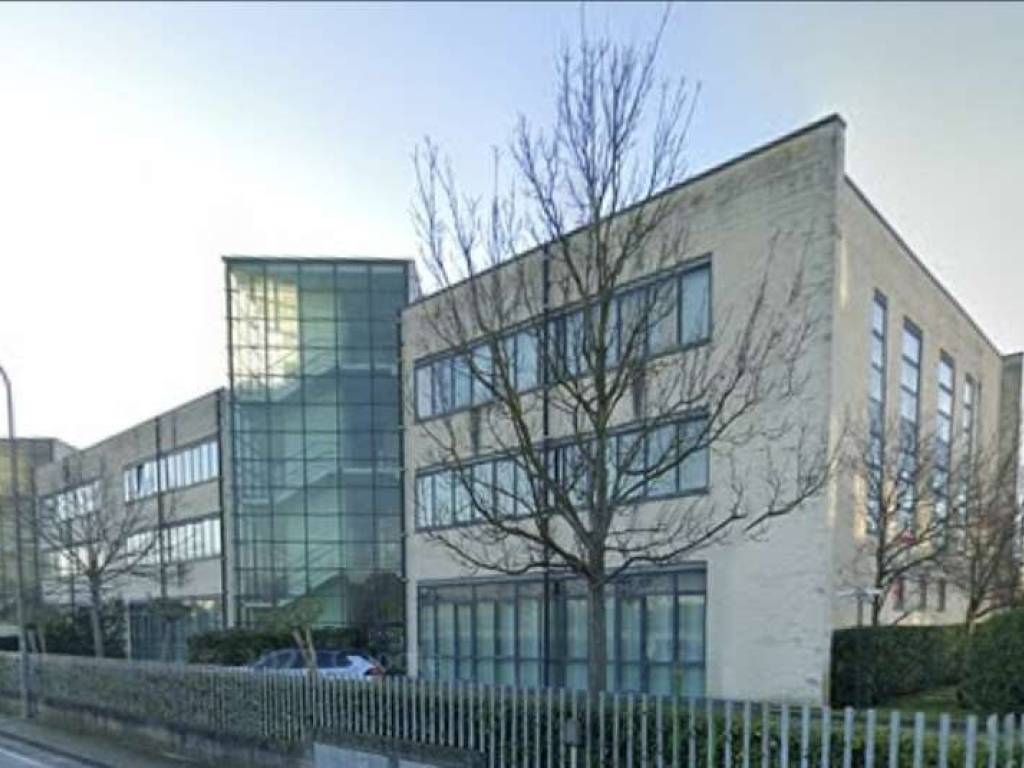 ufficio in vendita a Pisa in zona Ospedaletto