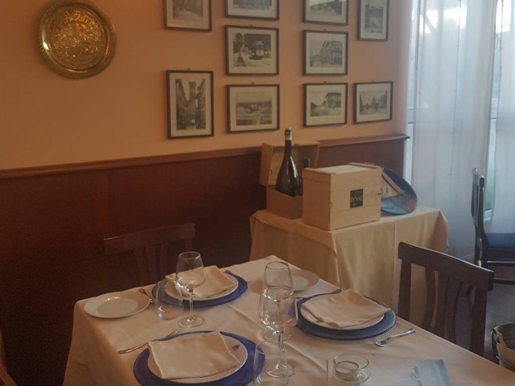 negozio in vendita a Pisa in zona Centro Storico