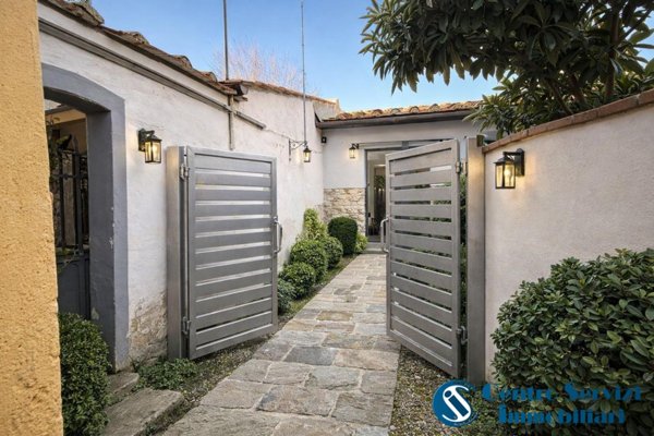 casa indipendente in vendita a Pisa in zona Lungarni