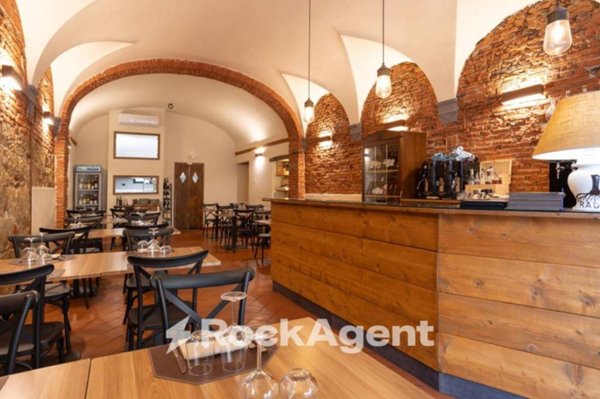 negozio in vendita a Pisa in zona Quartiere Santa Maria