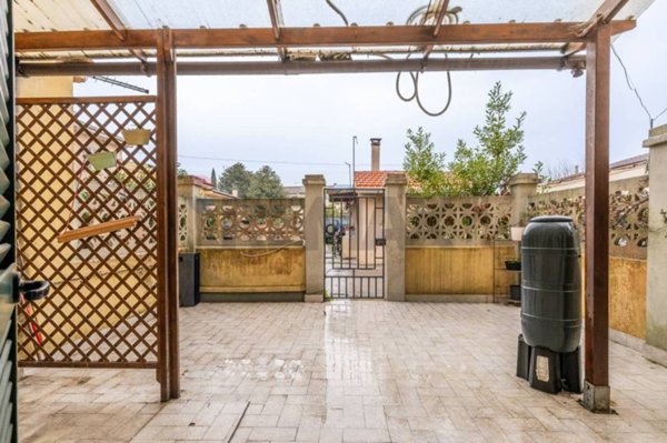 casa indipendente in vendita a Pisa in zona Centro Storico