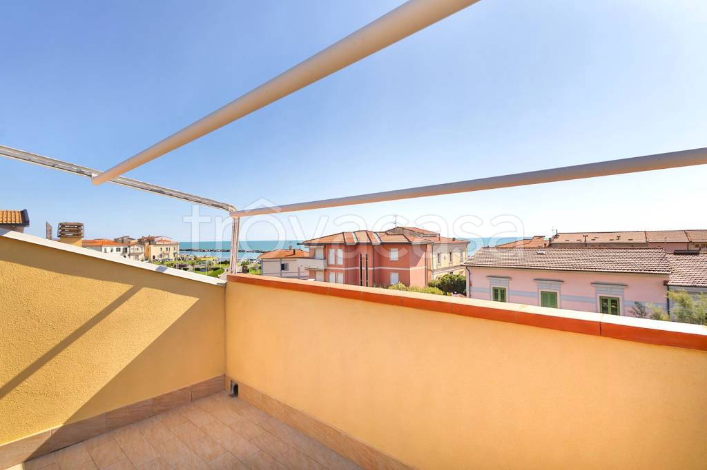 appartamento in vendita a Pisa in zona Marina di Pisa