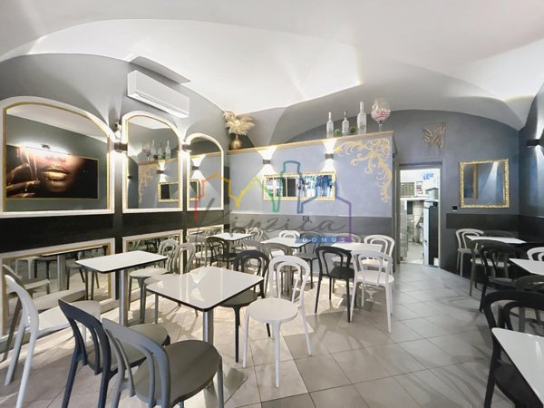 negozio in vendita a Pisa in zona Quartiere Santa Maria