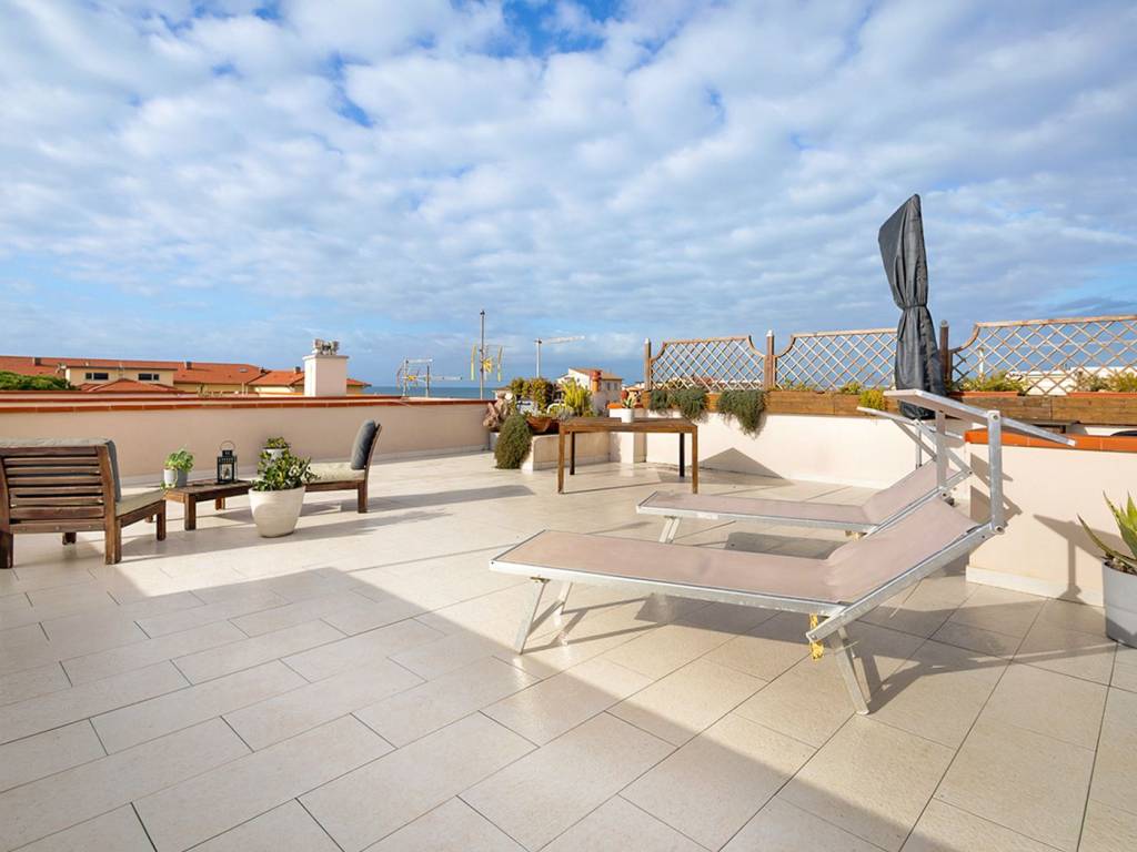 appartamento in vendita a Pisa in zona Marina di Pisa