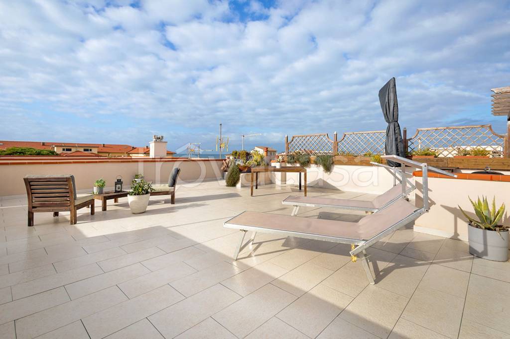 appartamento in vendita a Pisa in zona Marina di Pisa