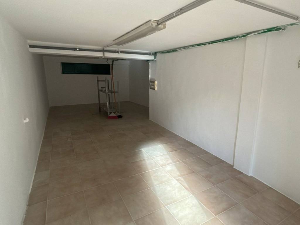 locale commerciale in vendita a Pisa in zona Marina di Pisa