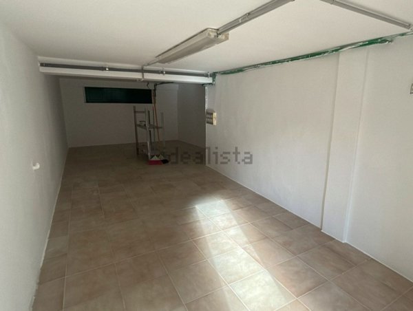 locale di sgombero in vendita a Pisa in zona Tirrenia