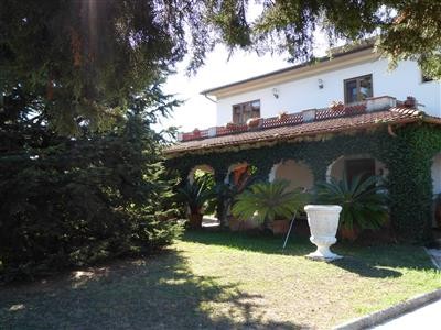 casa indipendente in vendita a Pisa