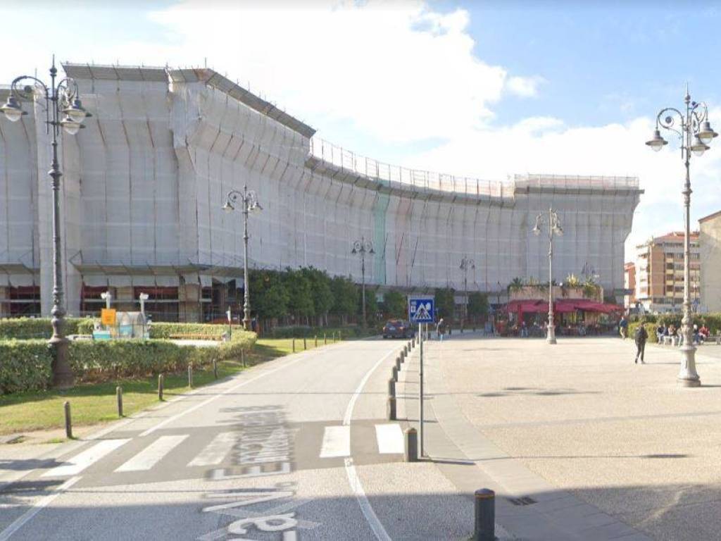 negozio in vendita a Pisa