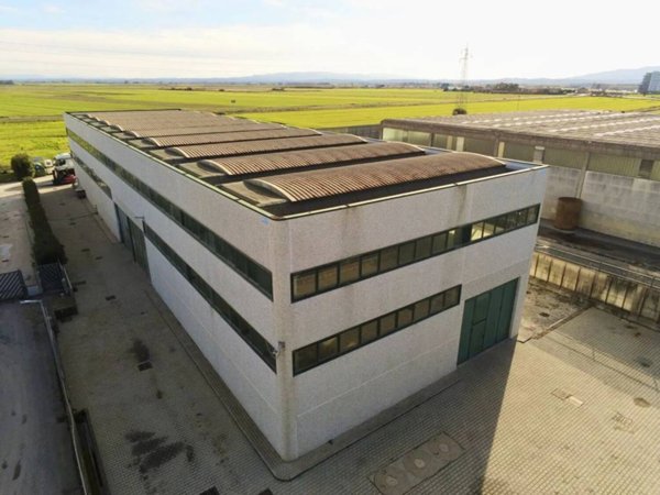 locale commerciale in vendita a Pisa in zona Ospedaletto