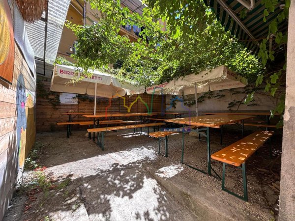 locale commerciale in vendita a Pisa in zona Centro Storico