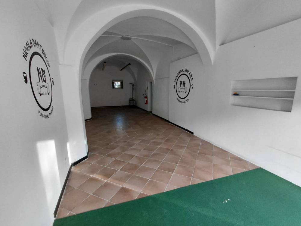 negozio in vendita a Pisa in zona Porta a Lucca