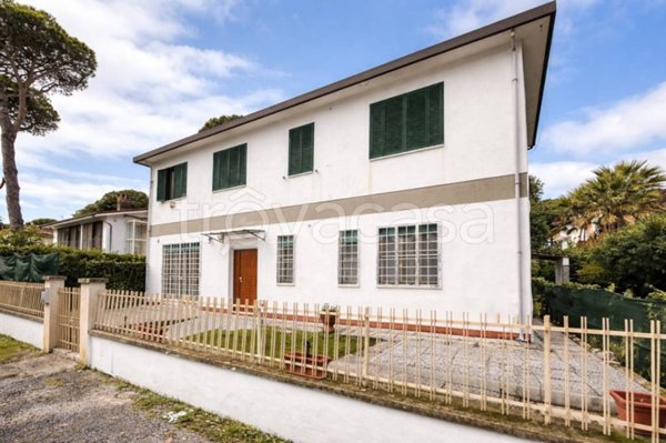 appartamento in vendita a Pisa in zona Tirrenia