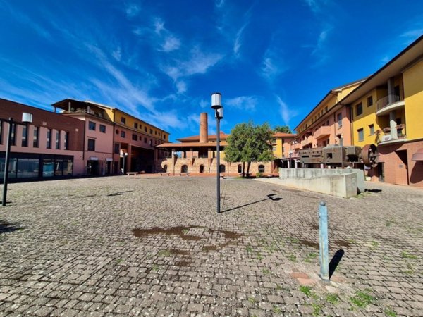 casa indipendente in vendita a Pisa in zona Riglione
