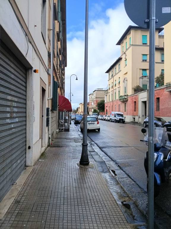 negozio in vendita a Pisa in zona Quartiere Santa Maria