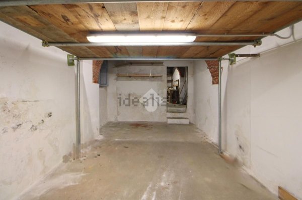 locale di sgombero in vendita a Pisa in zona Quartiere Santa Maria