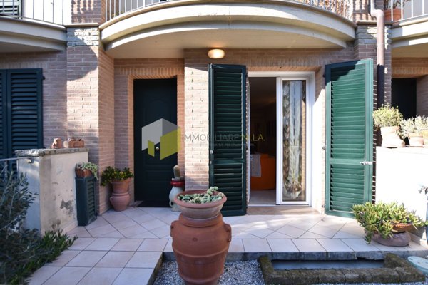casa indipendente in vendita a Pisa in zona Tirrenia