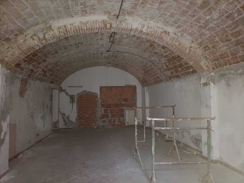 negozio in vendita a Pisa in zona Centro Storico