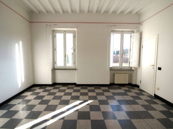 appartamento in vendita a Pisa in zona Lungarni