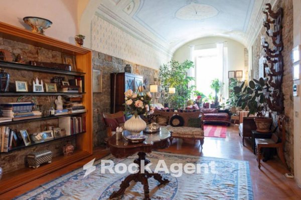 appartamento in vendita a Pisa in zona Lungarni