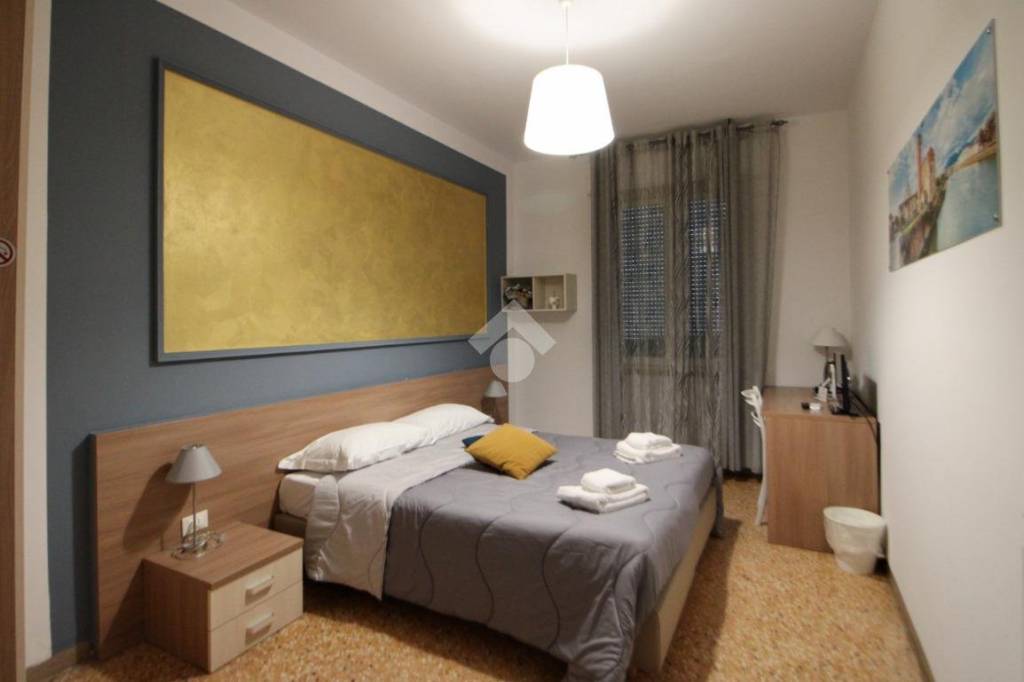 negozio in vendita a Pisa in zona Quartiere Santa Maria