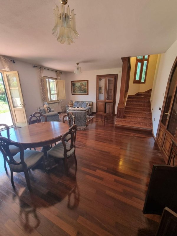 casa indipendente in vendita a Pisa in zona Porta a Lucca