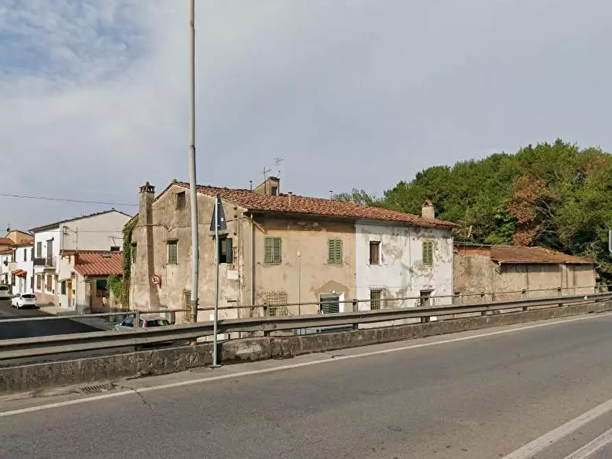 locale di sgombero in vendita a Pisa in zona Tribunale