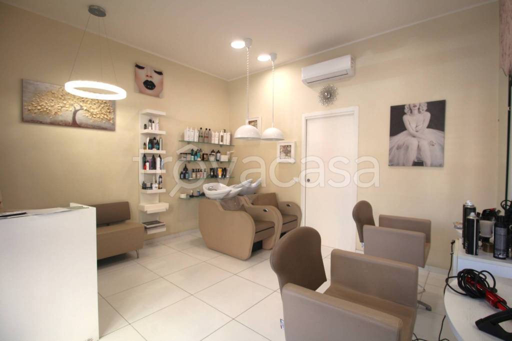 negozio in vendita a Pisa in zona Quartiere Santa Maria