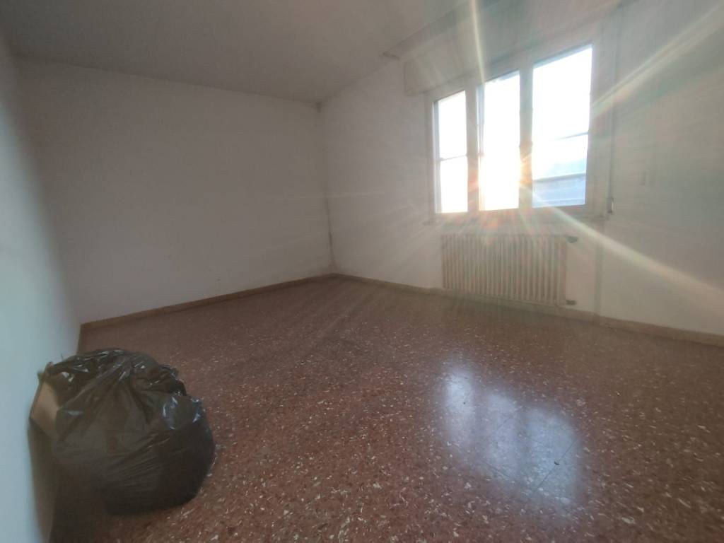 appartamento in vendita a Pisa in zona Porta Nuova