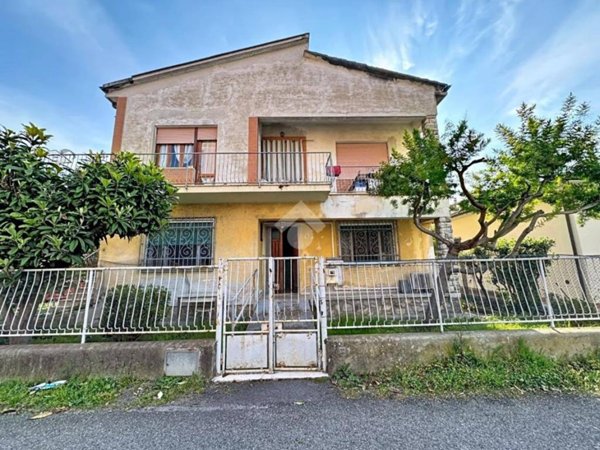 casa indipendente in vendita a Pisa in zona Cisanello