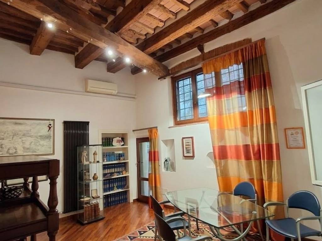 appartamento in vendita a Pisa in zona Centro Storico