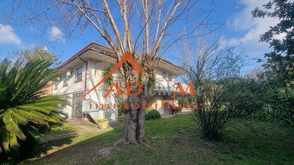 casa indipendente in vendita a Pisa in zona Centro Storico