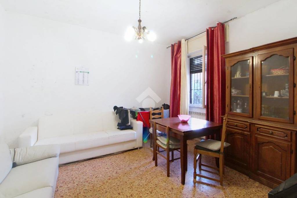 appartamento in vendita a Pisa in zona Stazione