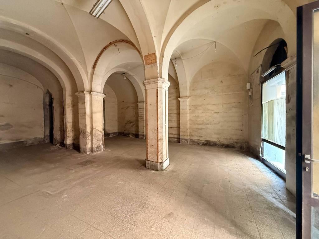 negozio in vendita a Pisa in zona Quartiere San Francesco