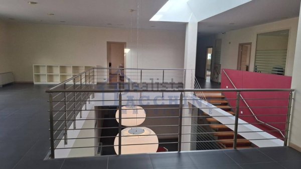 locale commerciale in vendita a Pisa in zona Porta a Lucca