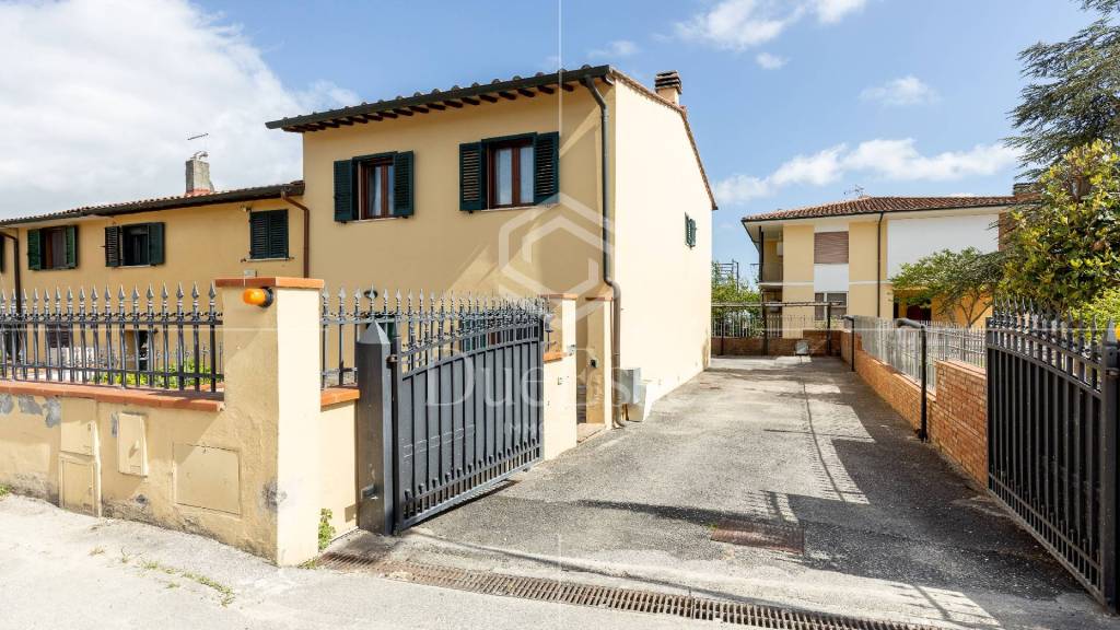 casa indipendente in vendita a Pisa in zona La Vettola