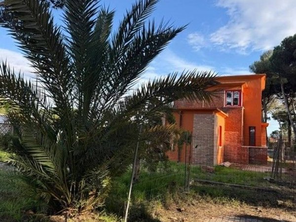 casa indipendente in vendita a Pisa in zona Marina di Pisa