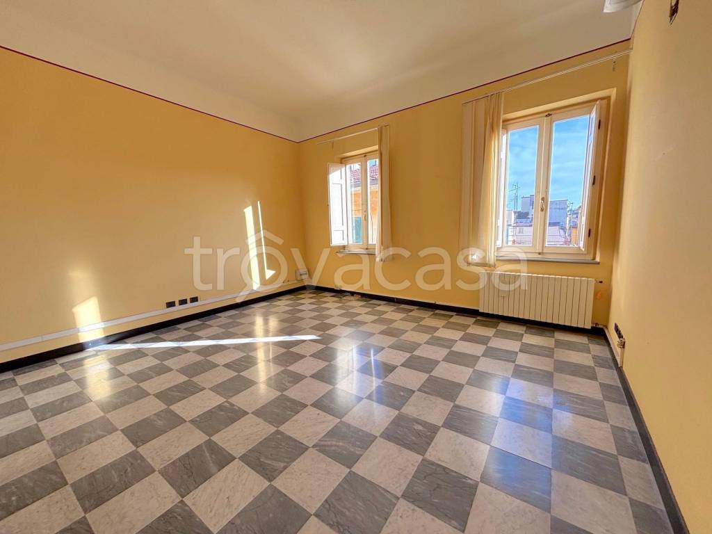 appartamento in vendita a Pisa in zona Lungarni