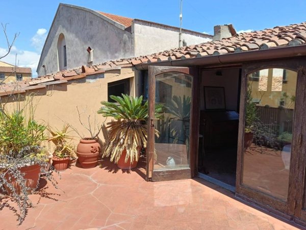 casa indipendente in vendita a Pisa in zona Centro Storico