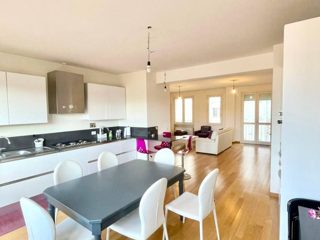 appartamento in vendita a Pisa in zona Centro Storico