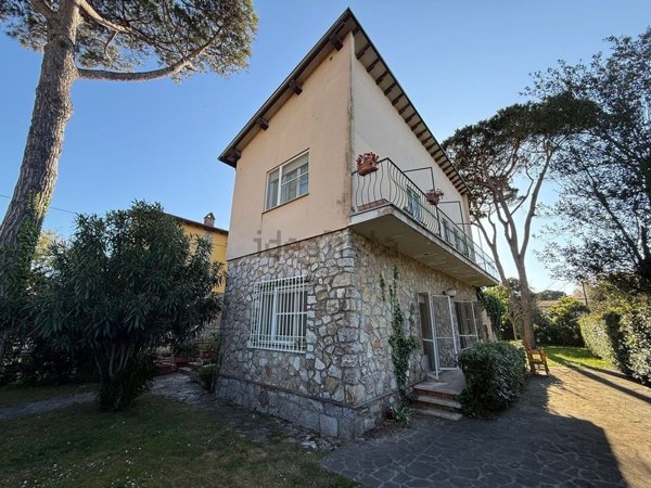 appartamento in vendita a Pisa in zona Tirrenia