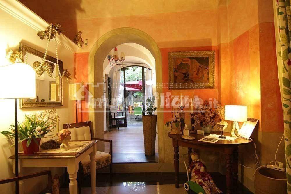 negozio in vendita a Pisa in zona Centro Storico