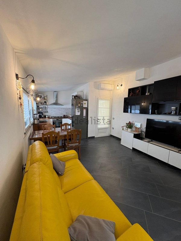 casa indipendente in vendita a Pisa in zona Tirrenia