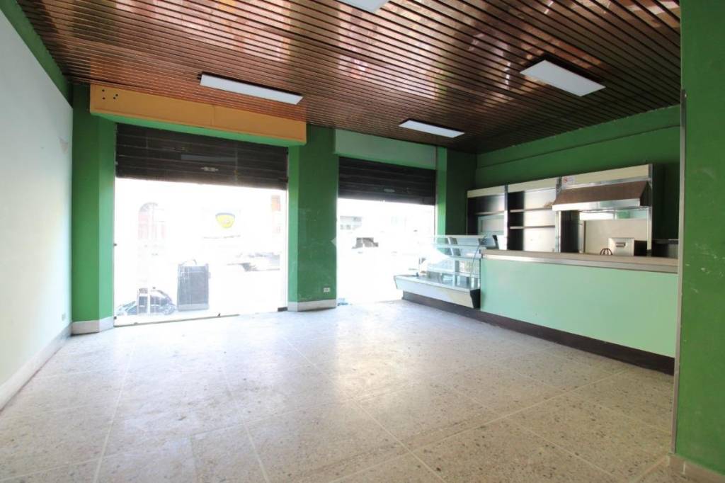 negozio in vendita a Pisa in zona Stazione