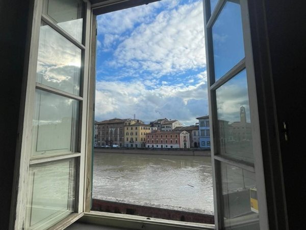 appartamento in vendita a Pisa in zona Lungarni